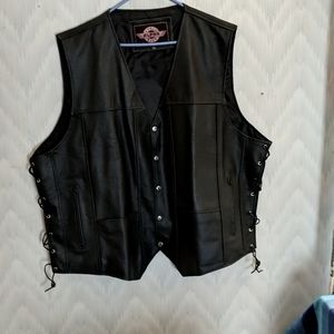 Alph leather vest